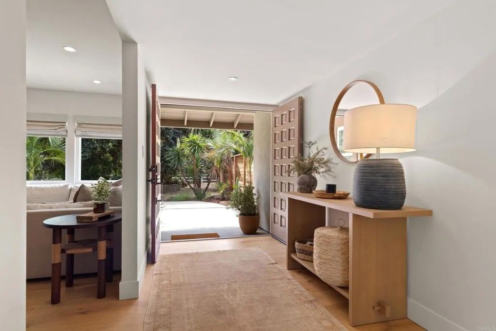 Photo of 710 Edelweiss Lane, Encinitas, CA 92024 (MLS # PTP2507284)
