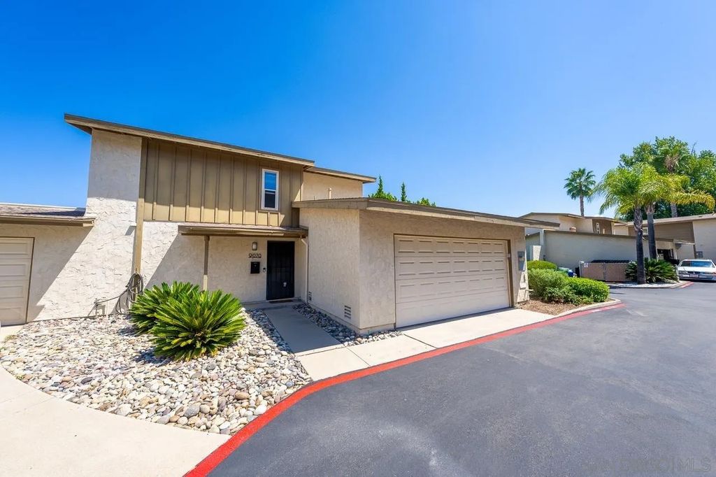 Photo of 9070 Calle Lucia, Lakeside, CA 92040 (MLS # 2600300)