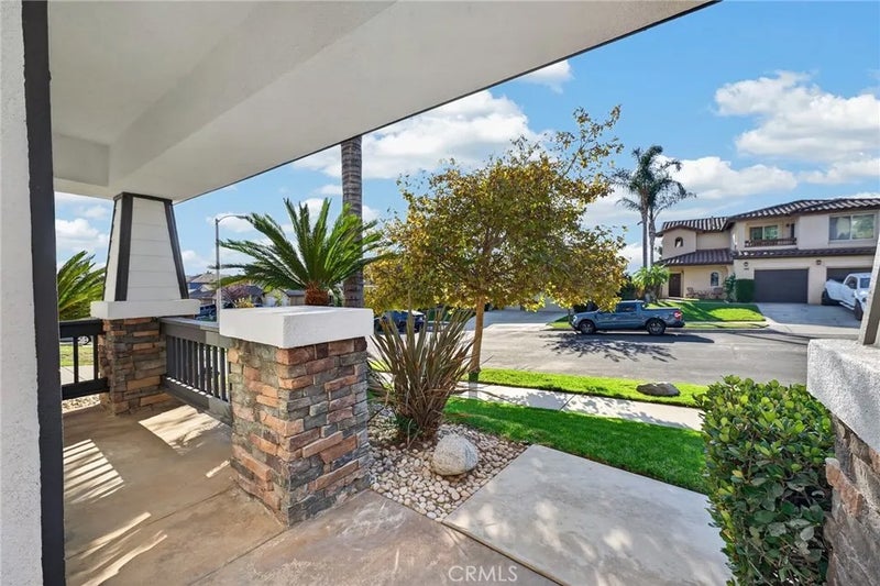 11869 Greenbluff Way
