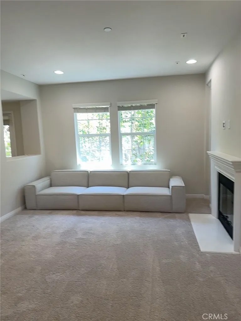 15231 Calverton