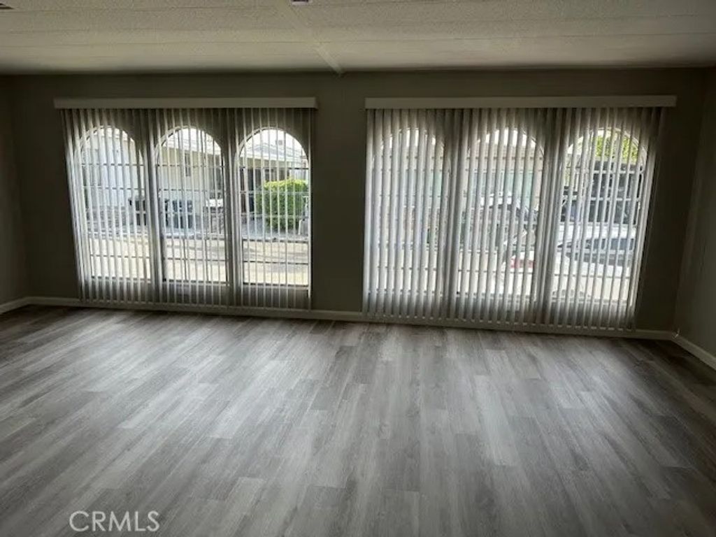 Photo of 881 N. Lake Street #204, Hemet, CA 92544 (MLS # SW26026199)