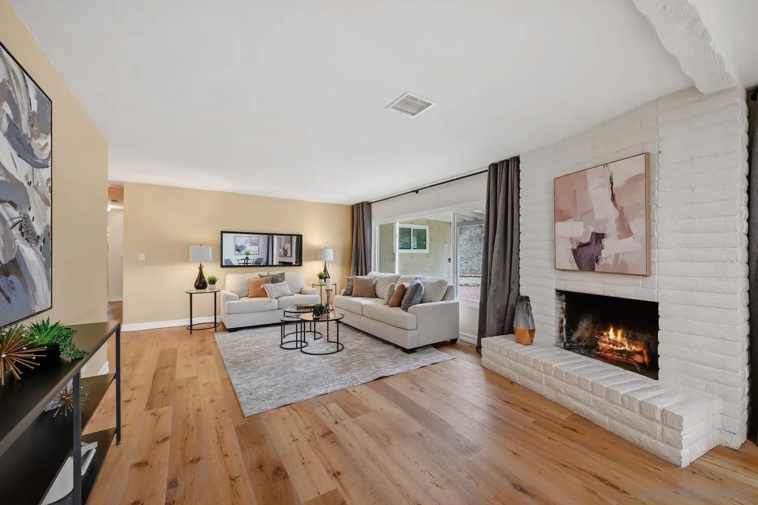4234 Highland Glen Way