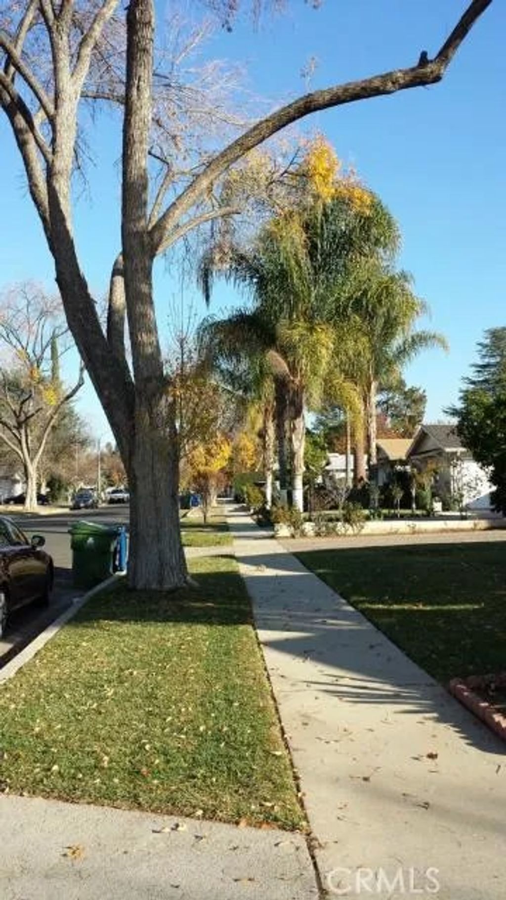 Photo of 23466 Friar, Woodland Hills, CA 91367 (MLS # SR26008021)