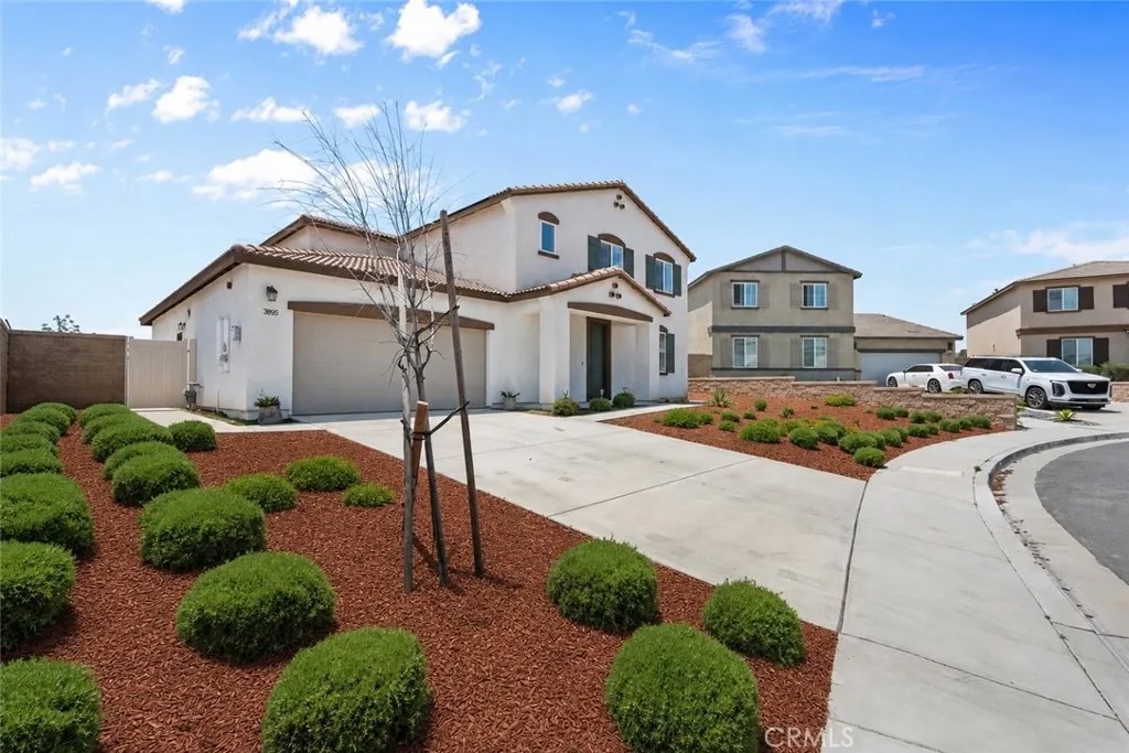 3895 W Bodega Way
