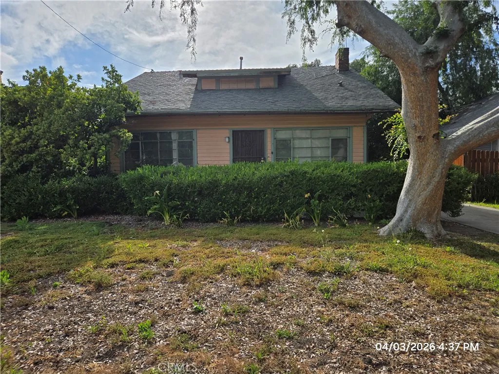 871 S Los Robles Avenue