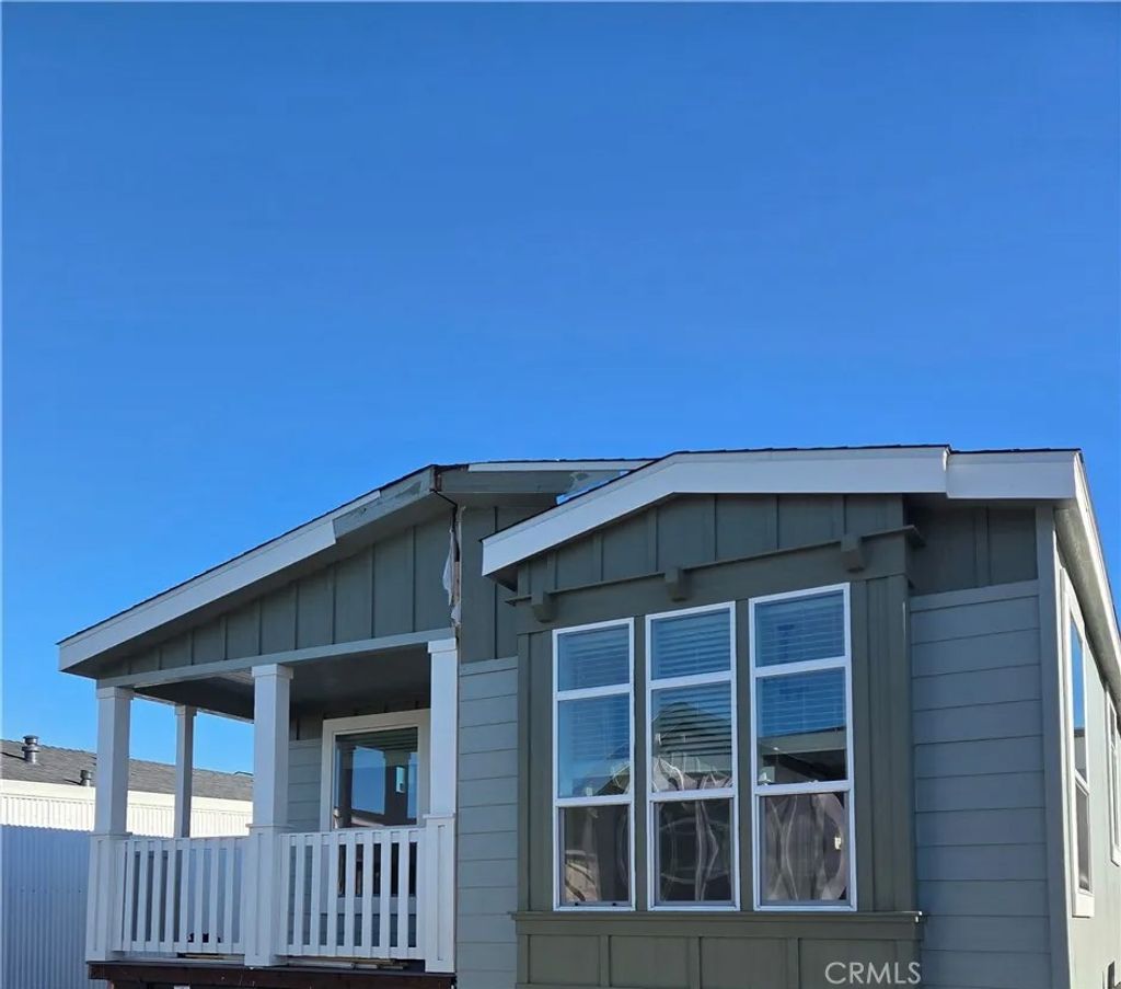 Photo of 115 fairview Ln, Pismo Beach, CA 93449 (MLS # PI25248743)