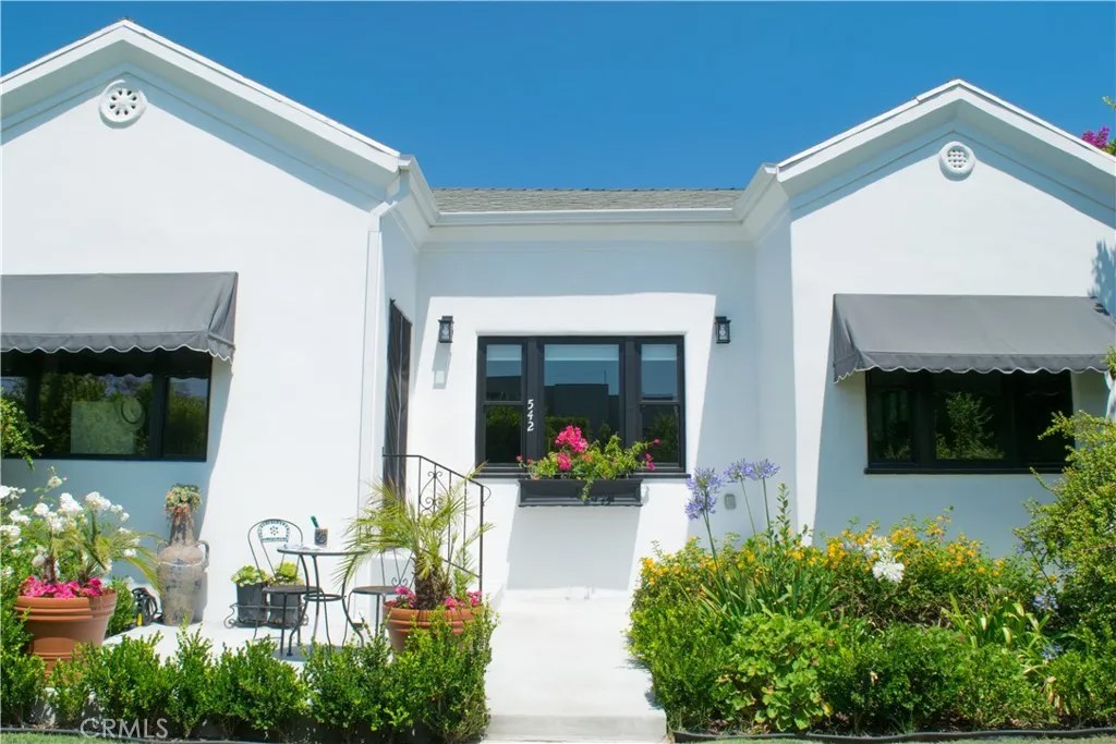 542 N Kilkea Drive