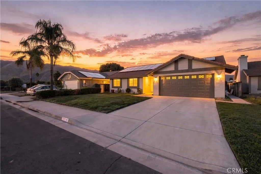 Photo of 233 Castle Court, San Jacinto, CA 92583 (MLS # OC26217156)