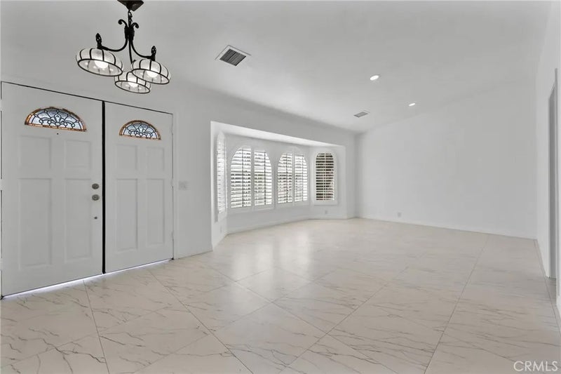 29360 Avenida La
