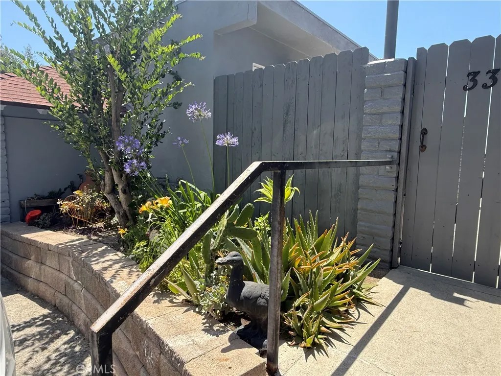 332 S El Camino Real