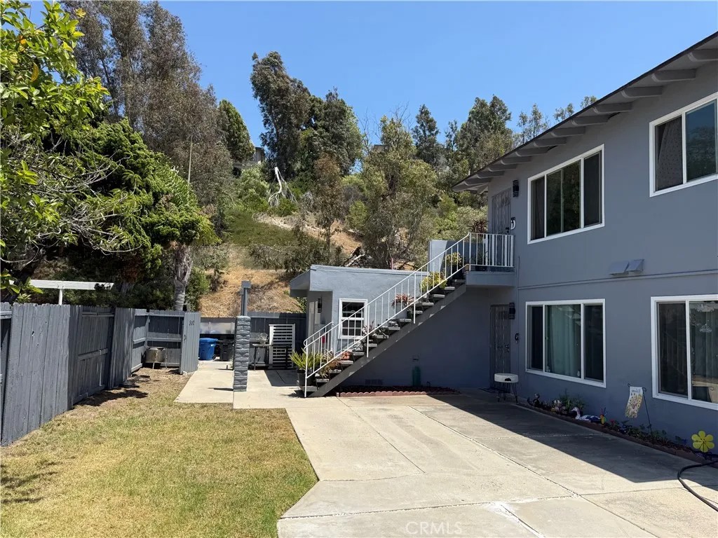 332 S El Camino Real