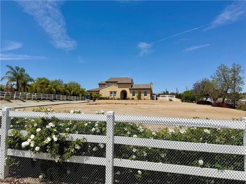 Photo of 17970 Wildwood Creek Rd, Riverside, CA 92504 (MLS # IV26090044)