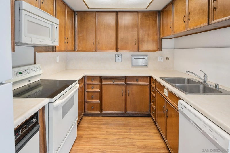 4416 Collwood Lane
