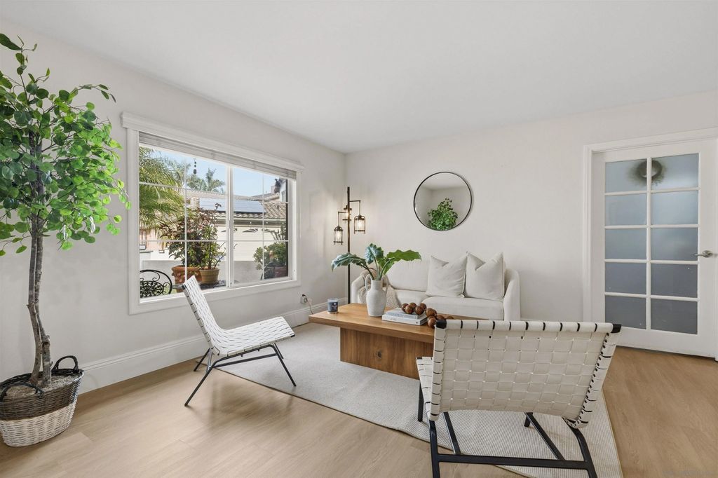 Photo of 1528 Hendrix Pl, Chula Vista, CA 91911 (MLS # 250044275)