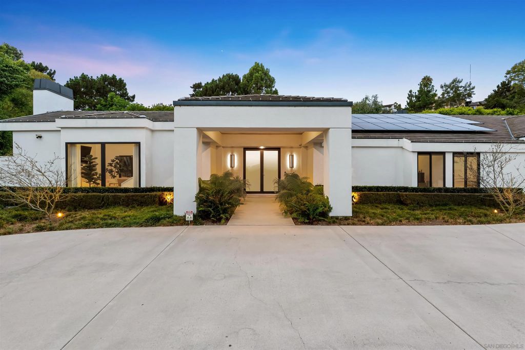 Photo of 6887 Avenida Andorra, La Jolla, CA 92037 (MLS # 250044222)