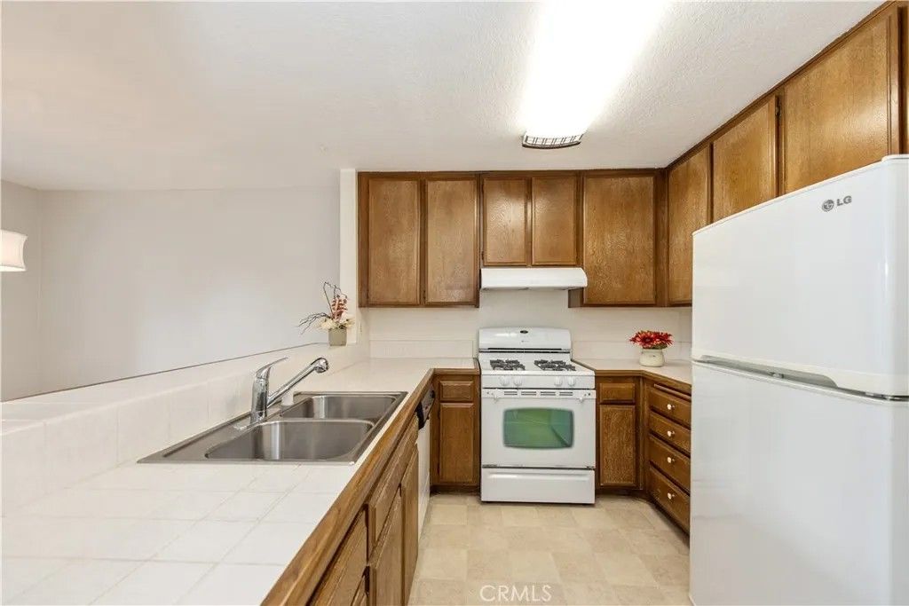 Photo of 25728 View Pointe, Lake Forest, CA 92630 (MLS # WS26018034)