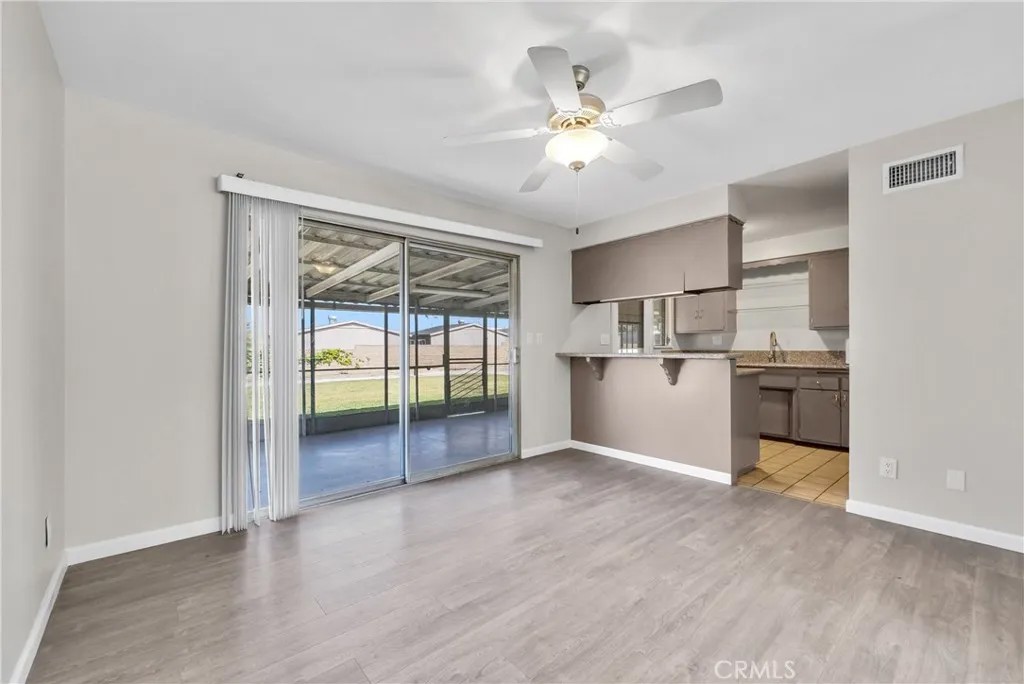 6853 Morningside