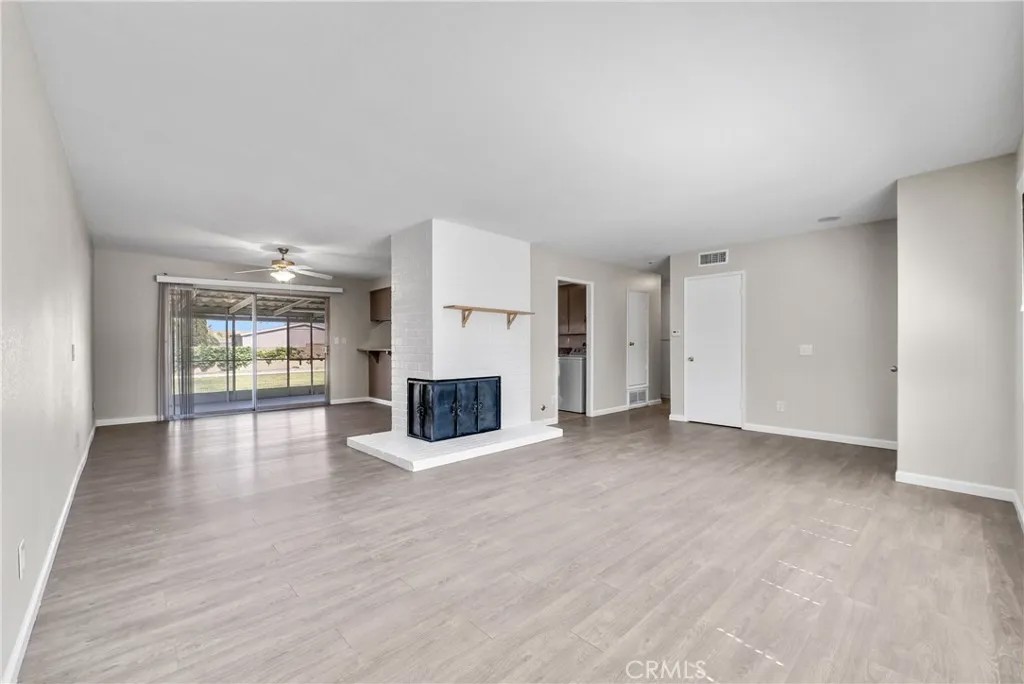 6853 Morningside