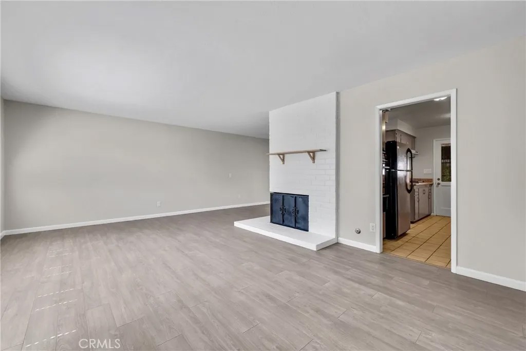6853 Morningside