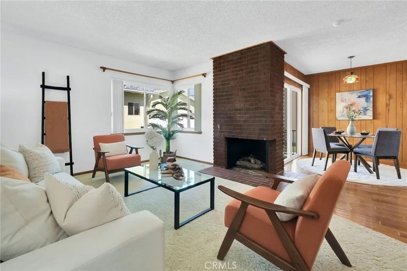 2221 W 178th Street