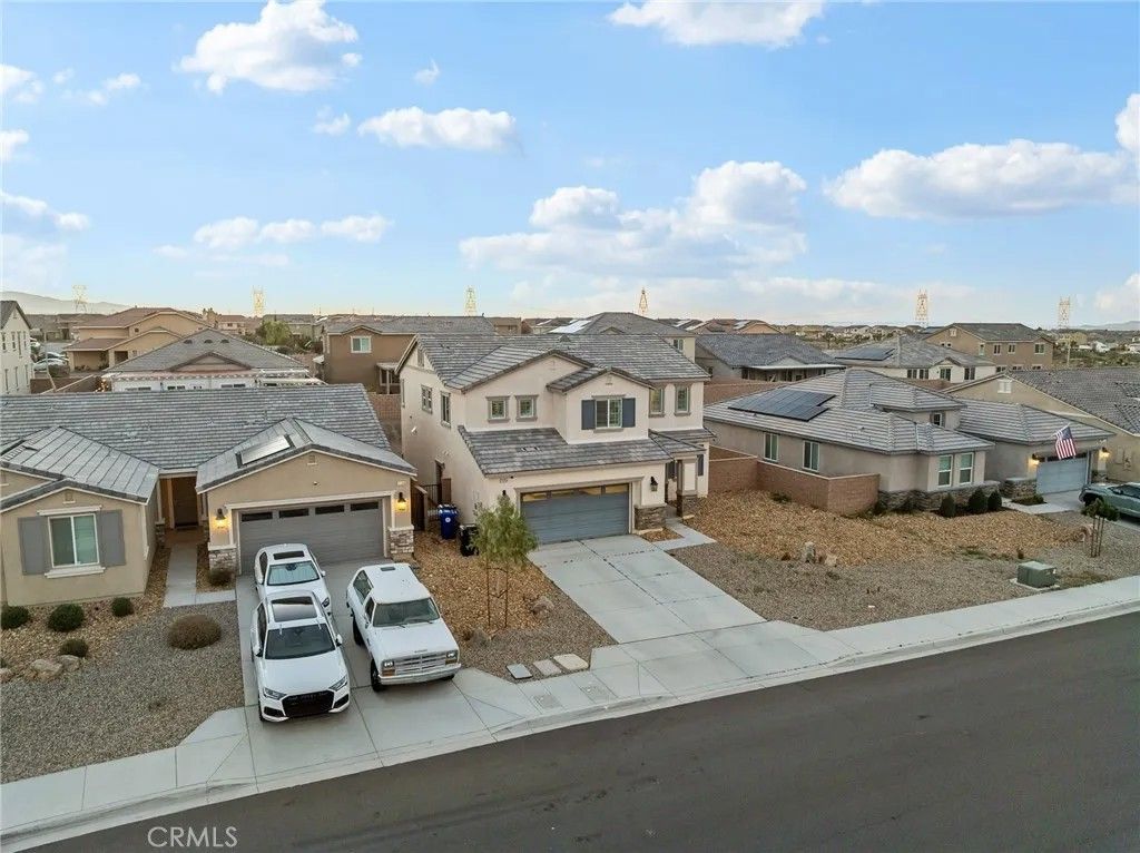 Photo of 11254 Fisherman Ln, Victorville, CA 92392 (MLS # HD26048070)