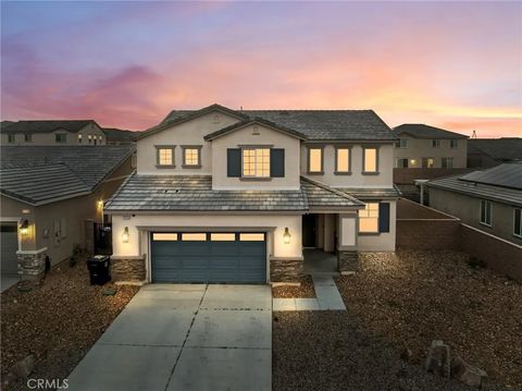 Photo of 11254 Fisherman Ln, Victorville, CA 92392 (MLS # HD26048070)
