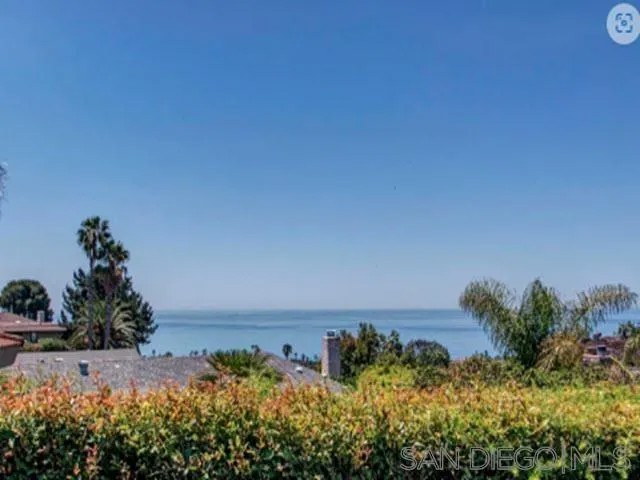 5512 Candlelight Drive