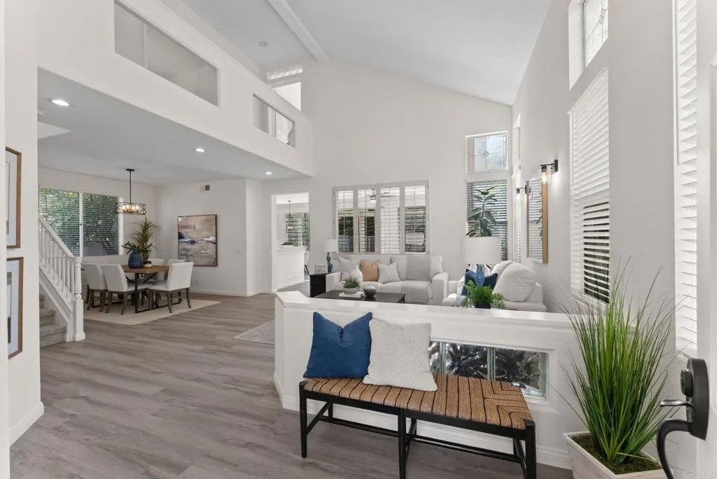 11395 Legacy Canyon Pl