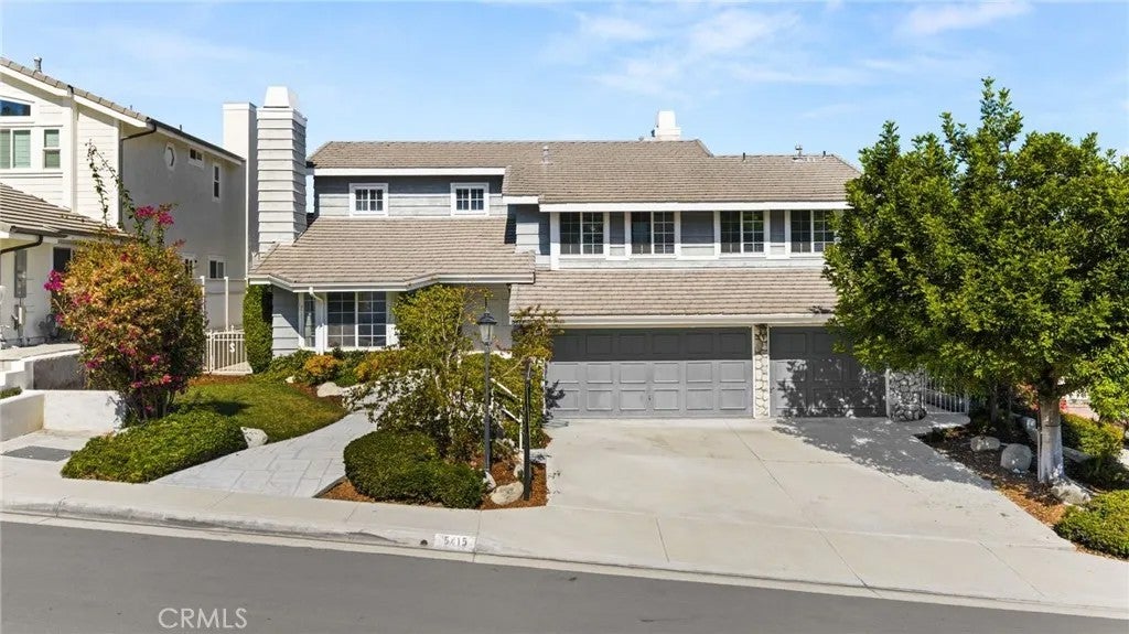 5415 E Estate Ridge