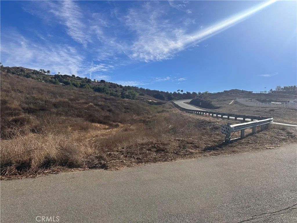 Photo of 38550 King Ct, Murrieta, CA 92562 (MLS # TR25178515)