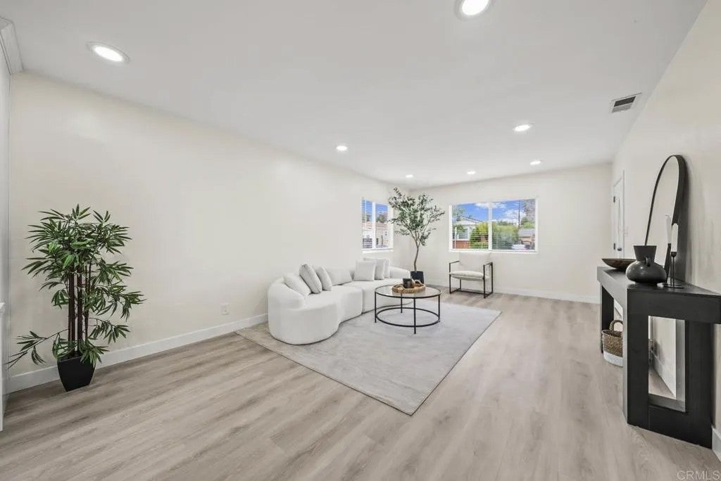 4733 Soria Drive