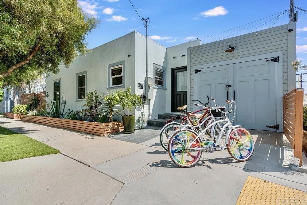818 7th Street