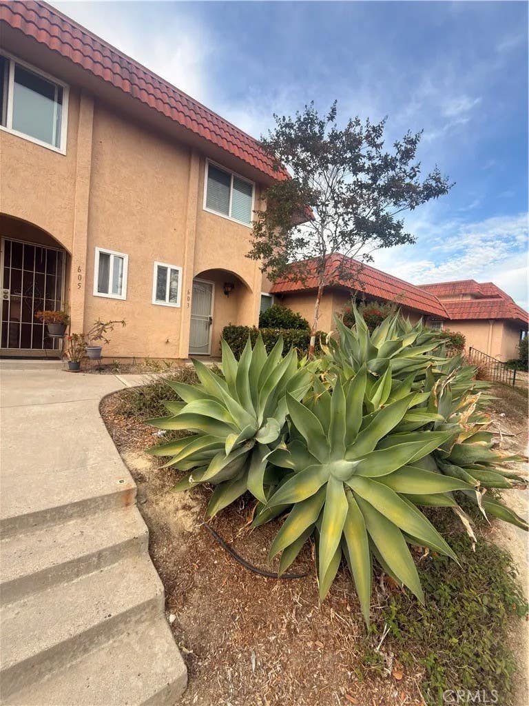 Photo of 603 Beverly PL, San Marcos, CA 92078 (MLS # IV26183567)