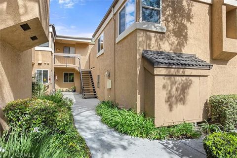 Photo of 7851 Southlake Dr #5, Huntington Beach, CA 92647 (MLS # PW26089778)