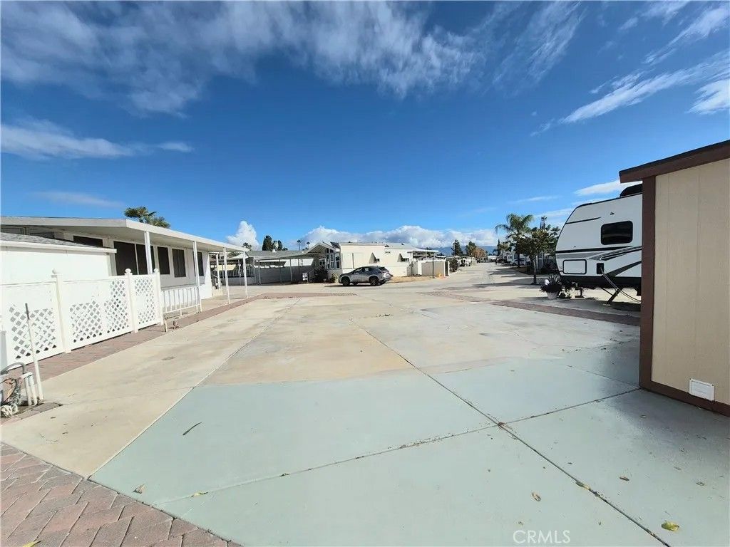 Photo of 1295 S Cawston Ave, Hemet, CA 92545 (MLS # SW26006324)