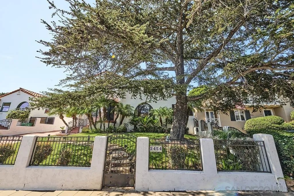 2454 presidio dr