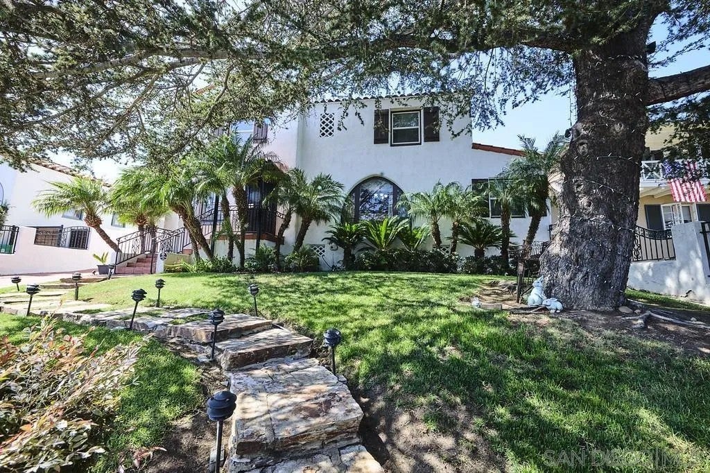 2454 presidio dr