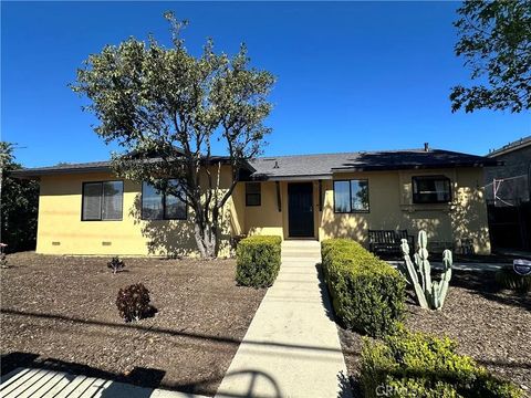 Photo of 16817 San Fernando Mission, Granada Hills, CA 91344 (MLS # SR26030186)