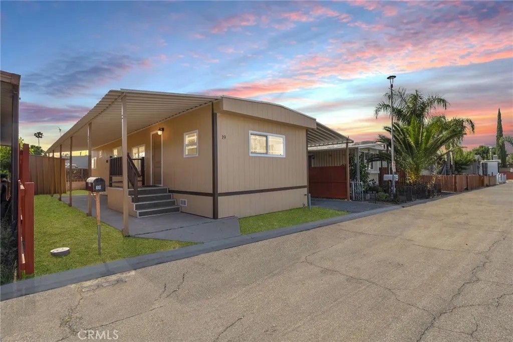 Photo of 2250 W Mill St #19, Colton, CA 92324 (MLS # IG26028210)