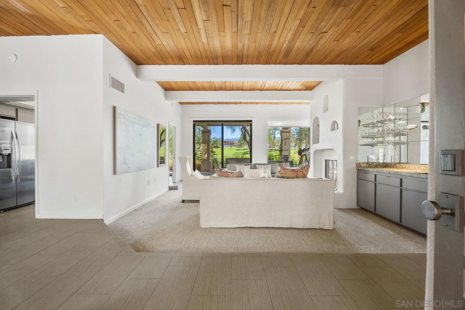 4604 Desert Vista Dr