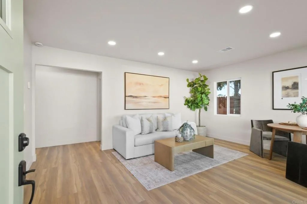 6837 Celia Vista Drive