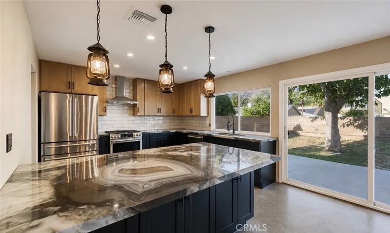 28975 Lotusgarden Dr