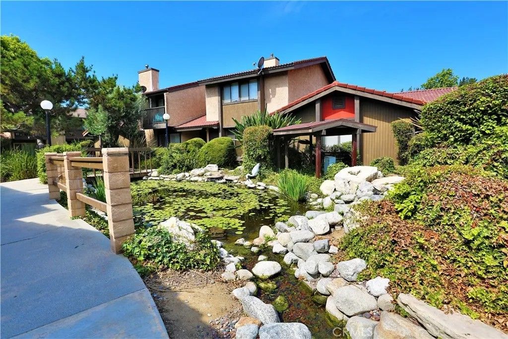 Photo of 171 S Hollenbeck Avenue, Covina, CA 91723 (MLS # AR26055857)