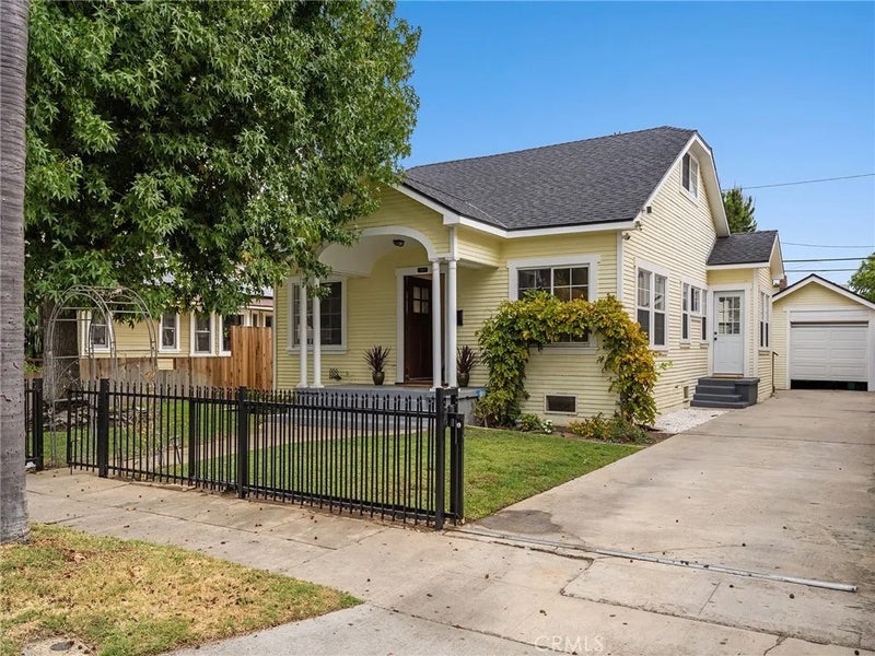 740 Freeman