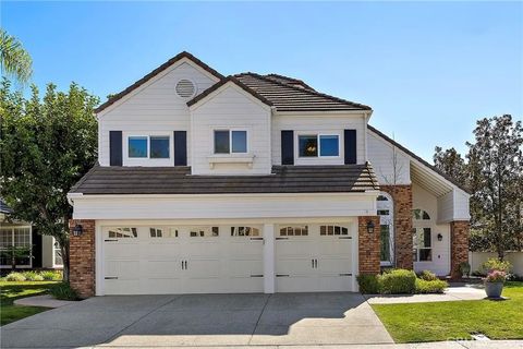 Photo of 20 Highpoint, Rancho Santa Margarita, CA 92679 (MLS # OC26026288)