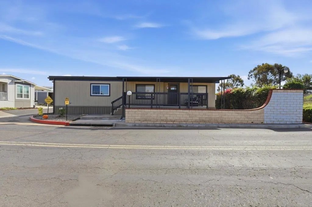 1815 Sweetwater 1