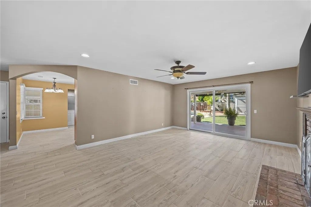 16721 Maple