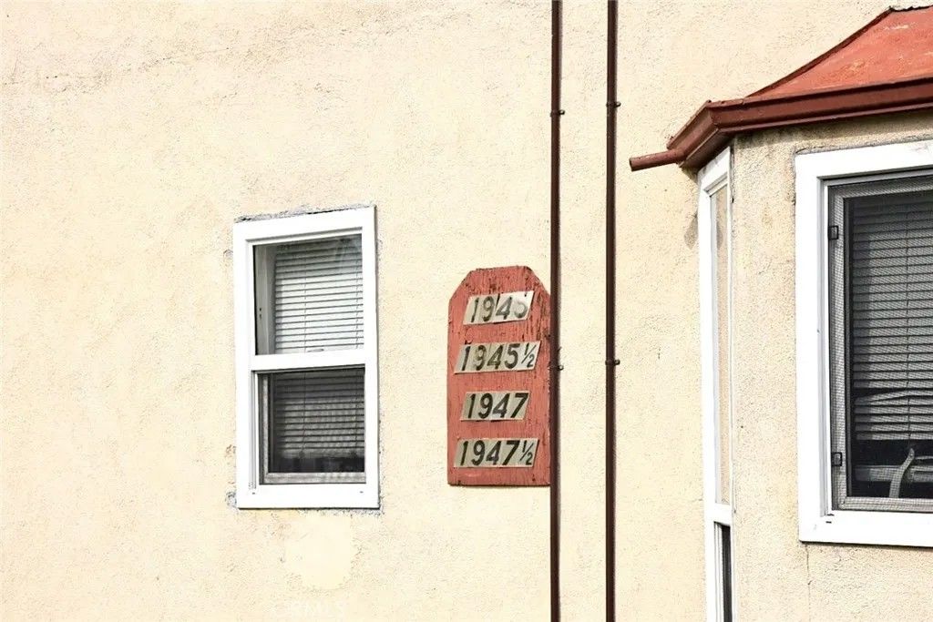 Photo of 1945 W Vernon Ave, Los Angeles, CA 90062 (MLS # PW26045448)