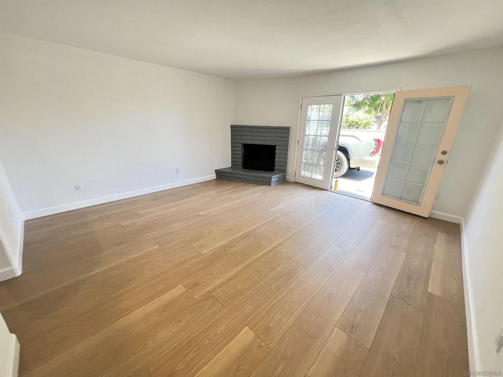 Photo of 464 Woodlawn Dr #D, Chula Vista, CA 91910 (MLS # 260023999)