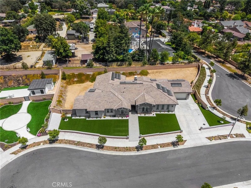 412 Conway Court